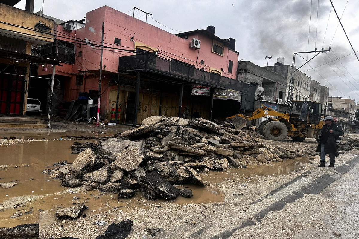 جانب من الدمار الذي خلفه الاحتلال في مخيم نور شمس شرق طولكرم (خاص وفا)